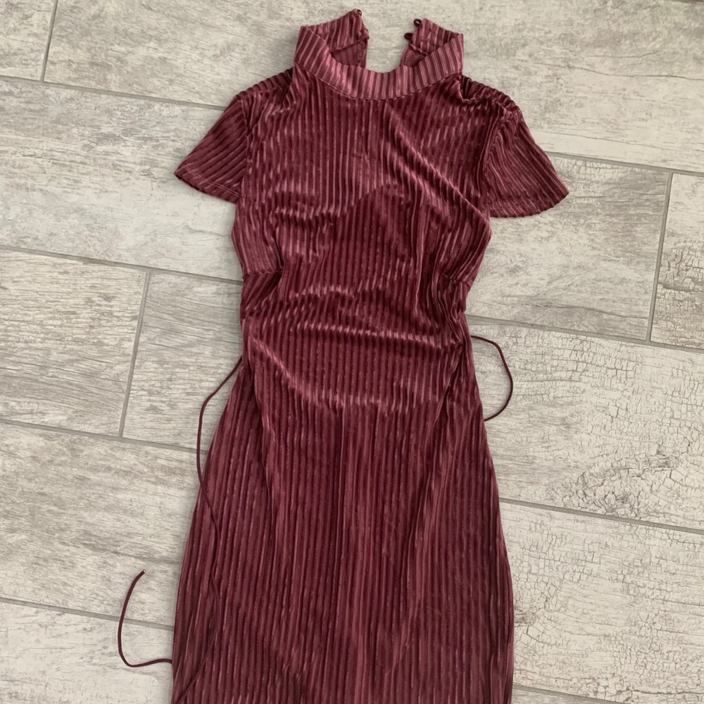 Crushed Velvet Backless Bodycon Dress